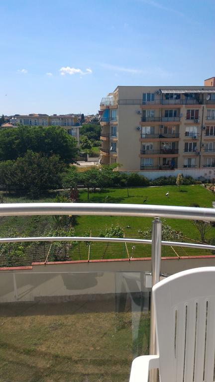 Tatyana Apartment Burgas Bagian luar foto
