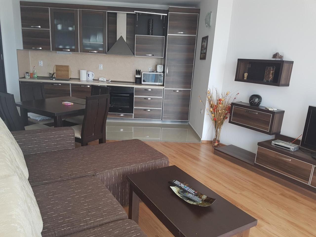 Tatyana Apartment Burgas Bagian luar foto