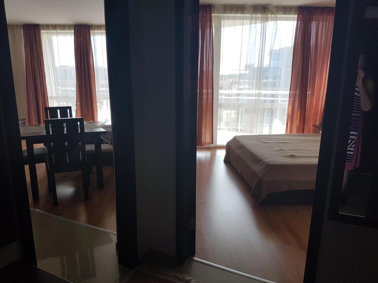 Tatyana Apartment Burgas Bagian luar foto