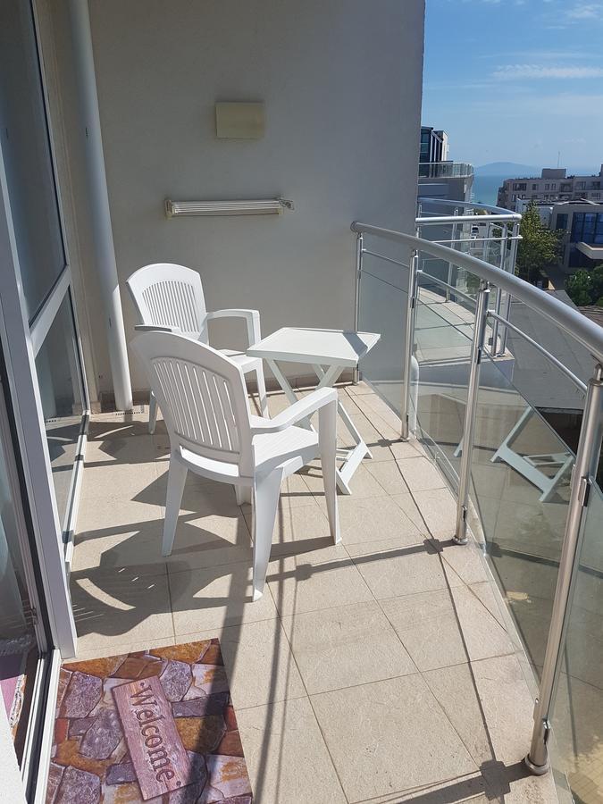 Tatyana Apartment Burgas Bagian luar foto